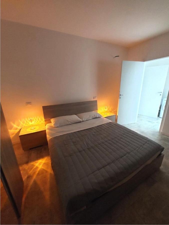 Sweet Mira Apartment Luaran gambar
