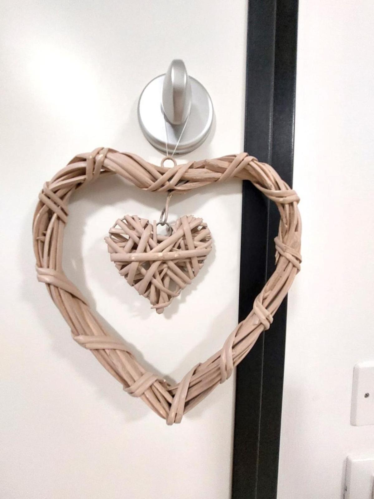 Sweet Mira Apartment Luaran gambar
